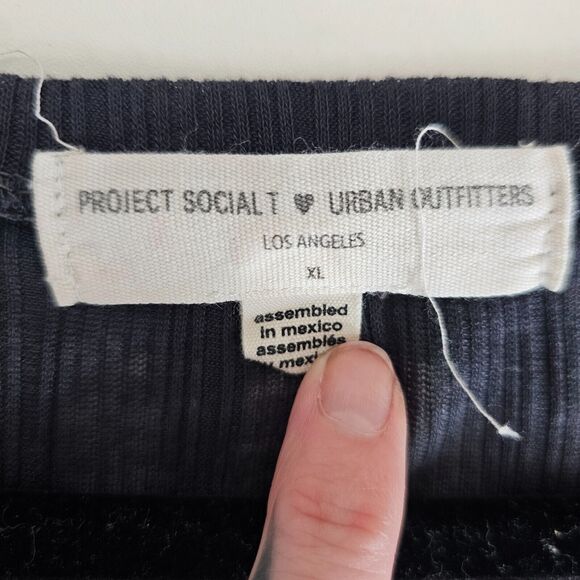 Project Social T Lettuce Edge Rib Knit Button Short Sleeve Scoop Neck Blouse XL - Picture 5 of 6